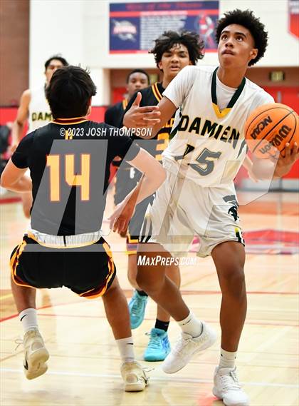 Thumbnail 1 in Damien vs. Hillcrest photogallery.