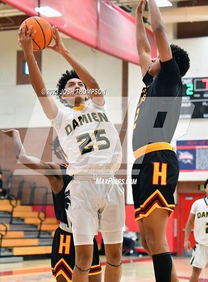 Thumbnail 2 in Damien vs. Hillcrest photogallery.