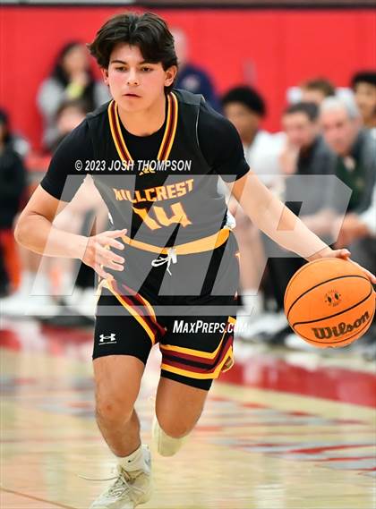 Thumbnail 2 in Damien vs. Hillcrest photogallery.