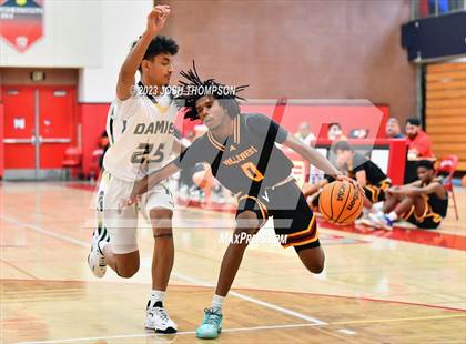Thumbnail 1 in Damien vs. Hillcrest photogallery.