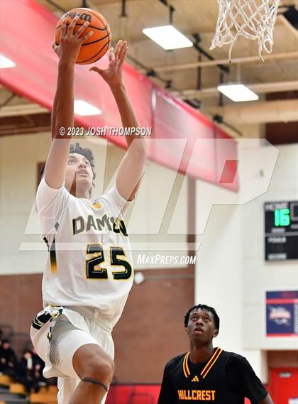Thumbnail 1 in Damien vs. Hillcrest photogallery.