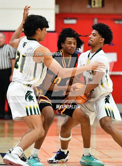 Thumbnail 1 in Damien vs. Hillcrest photogallery.