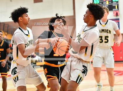 Thumbnail 3 in Damien vs. Hillcrest photogallery.