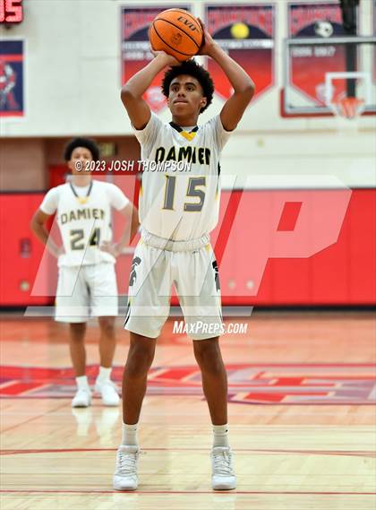 Thumbnail 3 in Damien vs. Hillcrest photogallery.