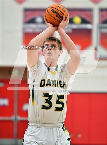 Thumbnail 3 in Damien vs. Hillcrest photogallery.