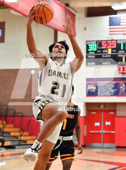 Thumbnail 2 in Damien vs. Hillcrest photogallery.