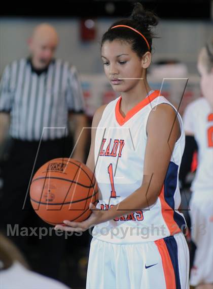 Thumbnail 1 in Muhlenberg County vs Grayson County (KHSAA 3rd Region Tournament) photogallery.