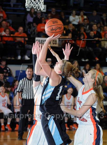 Thumbnail 2 in Muhlenberg County vs Grayson County (KHSAA 3rd Region Tournament) photogallery.