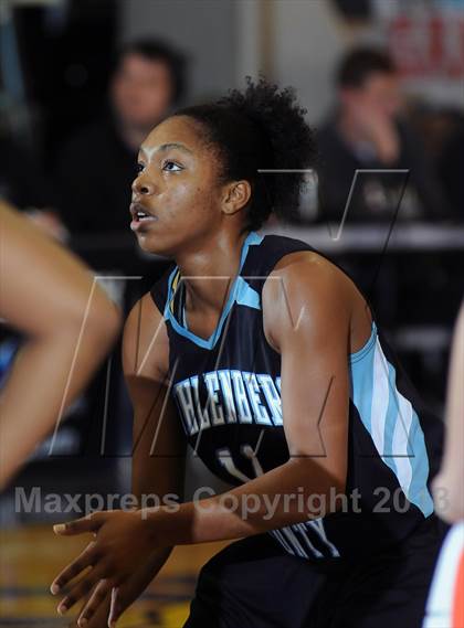 Thumbnail 3 in Muhlenberg County vs Grayson County (KHSAA 3rd Region Tournament) photogallery.
