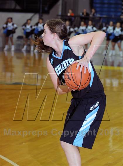 Thumbnail 2 in Muhlenberg County vs Grayson County (KHSAA 3rd Region Tournament) photogallery.