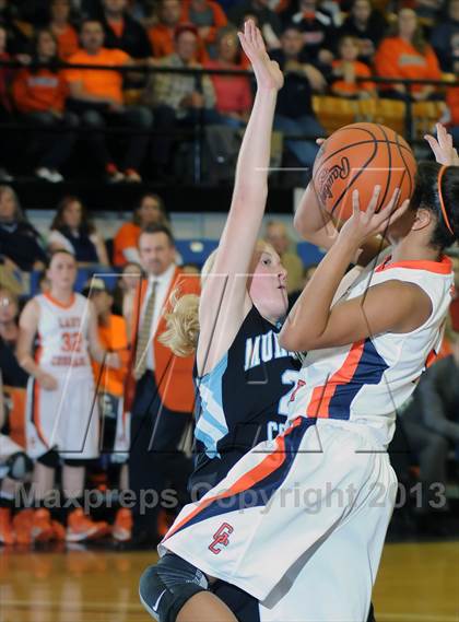 Thumbnail 1 in Muhlenberg County vs Grayson County (KHSAA 3rd Region Tournament) photogallery.