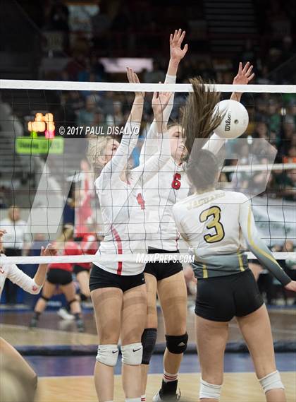 Thumbnail 1 in Rock Canyon vs. Coronado (CHSAA 5A Tie-Breaker) photogallery.