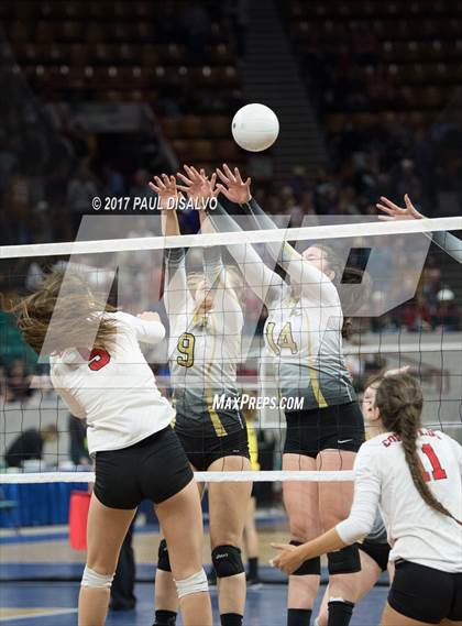 Thumbnail 3 in Rock Canyon vs. Coronado (CHSAA 5A Tie-Breaker) photogallery.