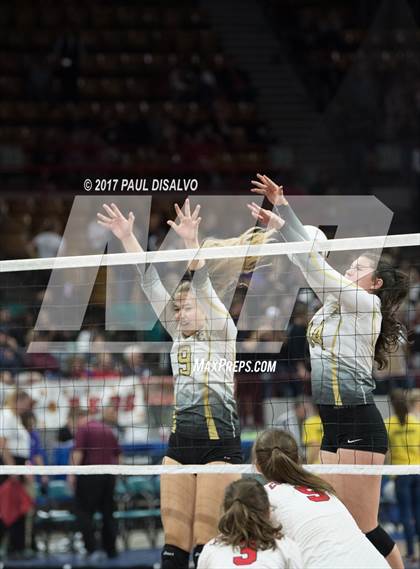 Thumbnail 3 in Rock Canyon vs. Coronado (CHSAA 5A Tie-Breaker) photogallery.