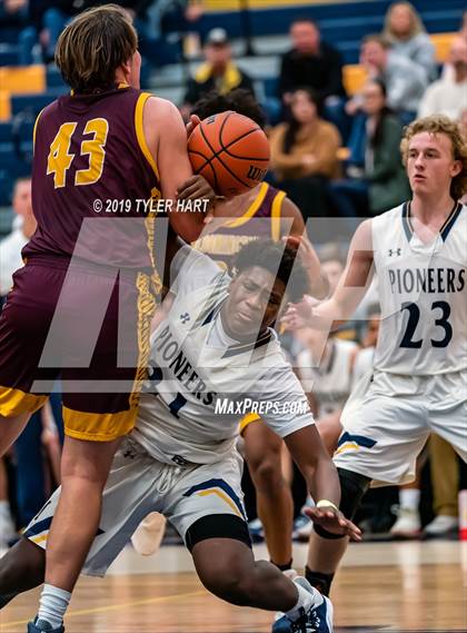 Thumbnail 1 in Bloomington North @ Mooresville photogallery.