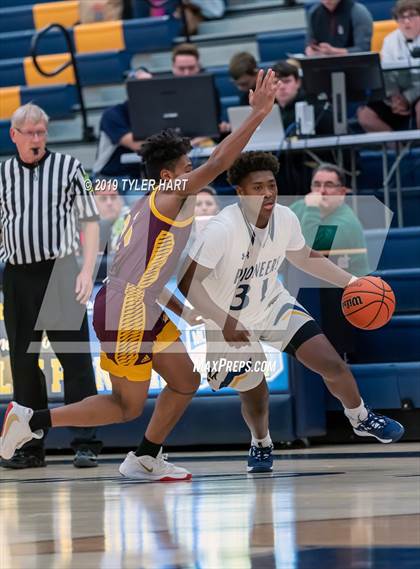Thumbnail 3 in Bloomington North @ Mooresville photogallery.