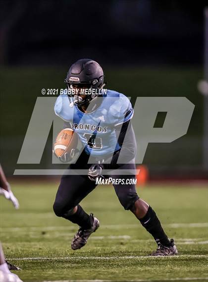 Thumbnail 2 in Hoover @ Clovis North photogallery.