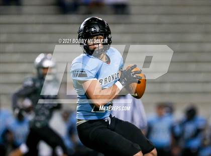 Thumbnail 1 in Hoover @ Clovis North photogallery.