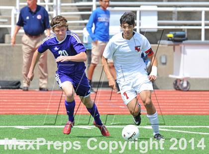 Thumbnail 3 in Liberty vs. Hallsville (UIL 4A Region 2 Semifinal) photogallery.