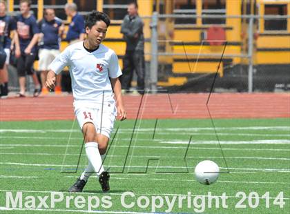 Thumbnail 1 in Liberty vs. Hallsville (UIL 4A Region 2 Semifinal) photogallery.