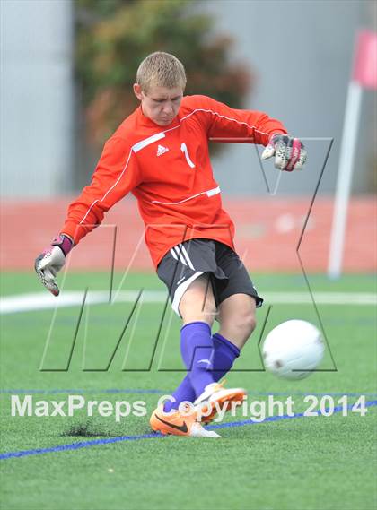 Thumbnail 1 in Liberty vs. Hallsville (UIL 4A Region 2 Semifinal) photogallery.
