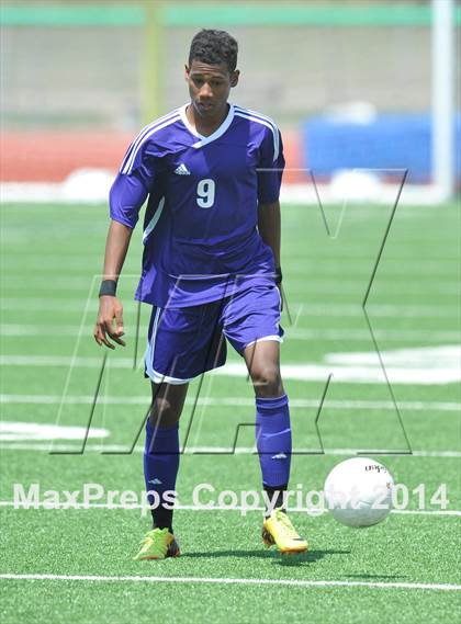 Thumbnail 1 in Liberty vs. Hallsville (UIL 4A Region 2 Semifinal) photogallery.