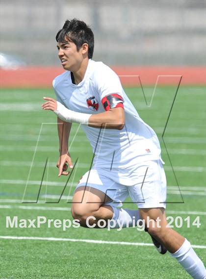 Thumbnail 3 in Liberty vs. Hallsville (UIL 4A Region 2 Semifinal) photogallery.