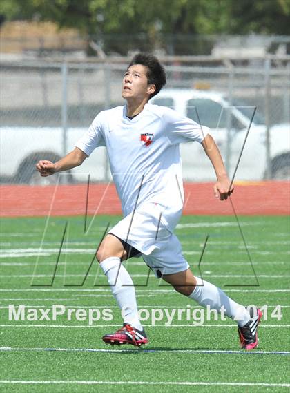Thumbnail 1 in Liberty vs. Hallsville (UIL 4A Region 2 Semifinal) photogallery.