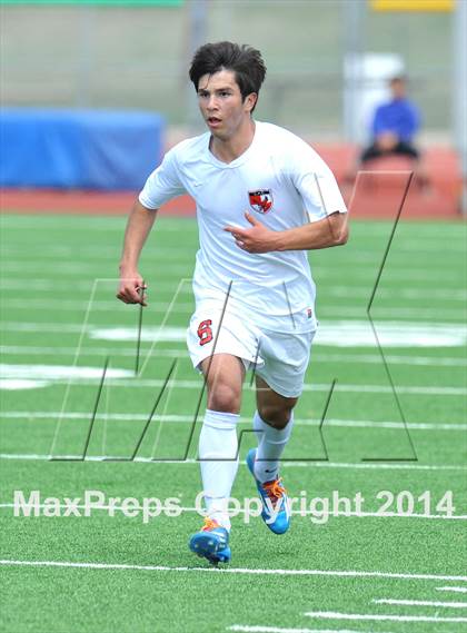 Thumbnail 1 in Liberty vs. Hallsville (UIL 4A Region 2 Semifinal) photogallery.