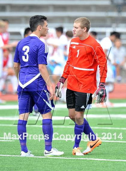 Thumbnail 3 in Liberty vs. Hallsville (UIL 4A Region 2 Semifinal) photogallery.