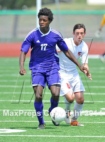 Thumbnail 3 in Liberty vs. Hallsville (UIL 4A Region 2 Semifinal) photogallery.