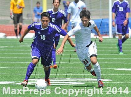 Thumbnail 1 in Liberty vs. Hallsville (UIL 4A Region 2 Semifinal) photogallery.