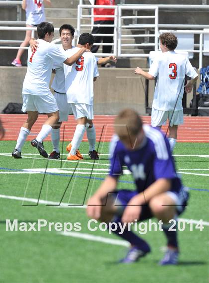 Thumbnail 2 in Liberty vs. Hallsville (UIL 4A Region 2 Semifinal) photogallery.