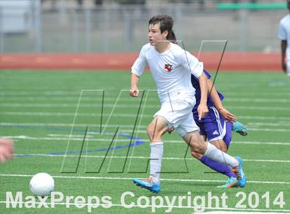 Thumbnail 3 in Liberty vs. Hallsville (UIL 4A Region 2 Semifinal) photogallery.