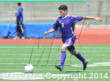 Thumbnail 3 in Liberty vs. Hallsville (UIL 4A Region 2 Semifinal) photogallery.