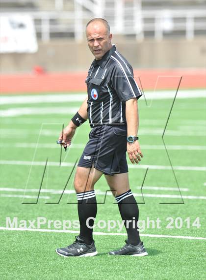 Thumbnail 2 in Liberty vs. Hallsville (UIL 4A Region 2 Semifinal) photogallery.