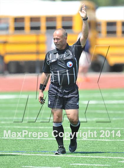 Thumbnail 2 in Liberty vs. Hallsville (UIL 4A Region 2 Semifinal) photogallery.