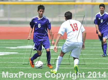 Thumbnail 2 in Liberty vs. Hallsville (UIL 4A Region 2 Semifinal) photogallery.