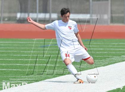 Thumbnail 1 in Liberty vs. Hallsville (UIL 4A Region 2 Semifinal) photogallery.