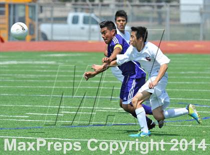 Thumbnail 1 in Liberty vs. Hallsville (UIL 4A Region 2 Semifinal) photogallery.