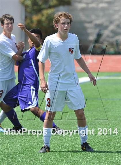 Thumbnail 1 in Liberty vs. Hallsville (UIL 4A Region 2 Semifinal) photogallery.