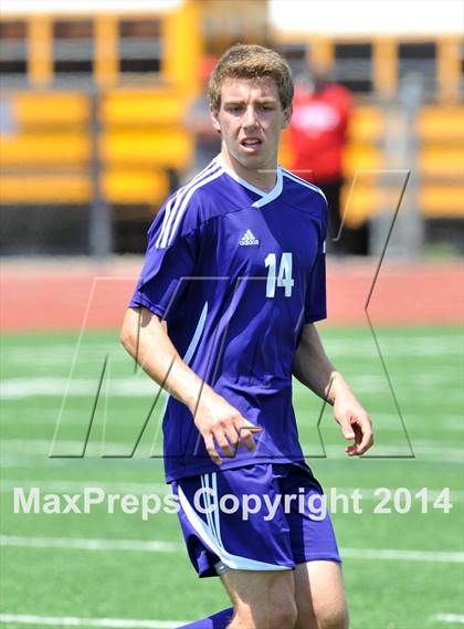 Thumbnail 3 in Liberty vs. Hallsville (UIL 4A Region 2 Semifinal) photogallery.