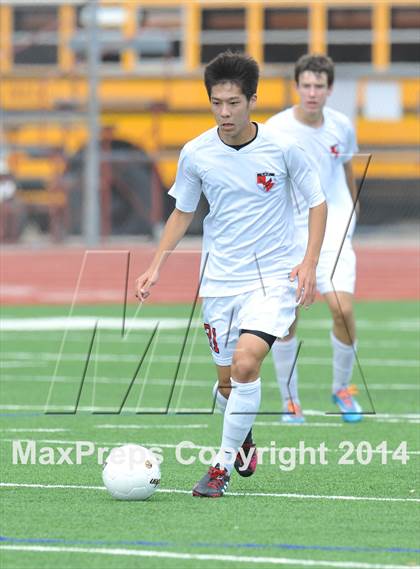 Thumbnail 2 in Liberty vs. Hallsville (UIL 4A Region 2 Semifinal) photogallery.