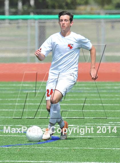 Thumbnail 1 in Liberty vs. Hallsville (UIL 4A Region 2 Semifinal) photogallery.