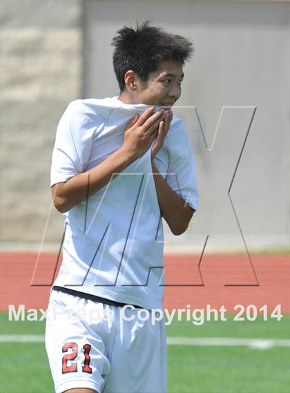 Thumbnail 1 in Liberty vs. Hallsville (UIL 4A Region 2 Semifinal) photogallery.