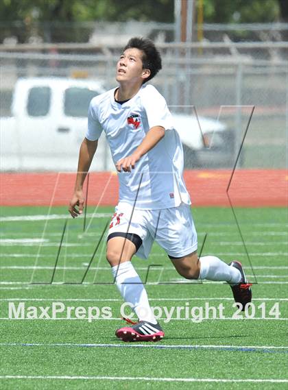 Thumbnail 3 in Liberty vs. Hallsville (UIL 4A Region 2 Semifinal) photogallery.