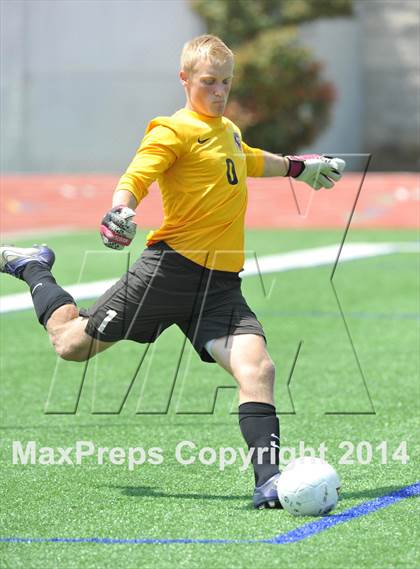 Thumbnail 2 in Liberty vs. Hallsville (UIL 4A Region 2 Semifinal) photogallery.