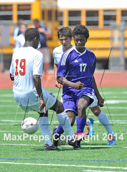 Thumbnail 1 in Liberty vs. Hallsville (UIL 4A Region 2 Semifinal) photogallery.