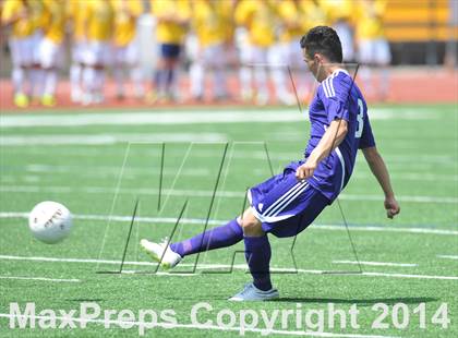 Thumbnail 2 in Liberty vs. Hallsville (UIL 4A Region 2 Semifinal) photogallery.