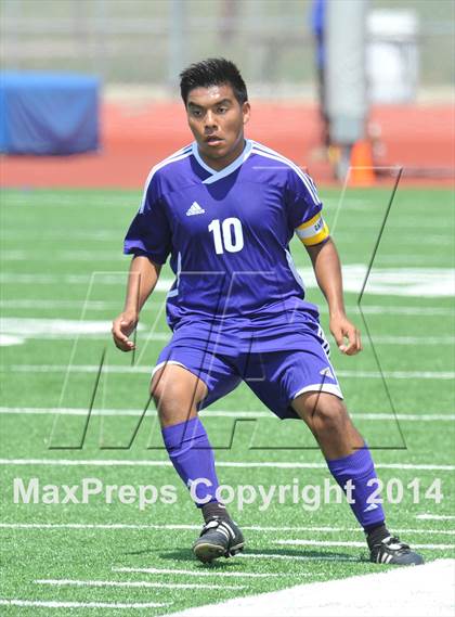 Thumbnail 2 in Liberty vs. Hallsville (UIL 4A Region 2 Semifinal) photogallery.